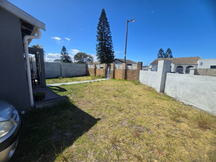 2 Bedroom Property for Sale in Colorado Park Western Cape